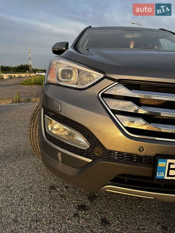 Позашляховик / Кросовер Hyundai Santa FE 2014 в Львові