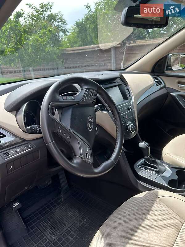 Позашляховик / Кросовер Hyundai Santa FE 2017 в Житомирі