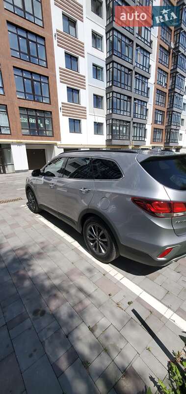 Внедорожник / Кроссовер Hyundai Santa FE 2016 в Ивано-Франковске