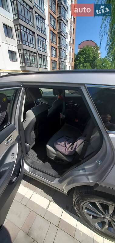 Внедорожник / Кроссовер Hyundai Santa FE 2016 в Ивано-Франковске