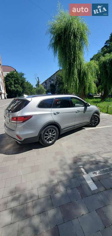 Внедорожник / Кроссовер Hyundai Santa FE 2016 в Ивано-Франковске