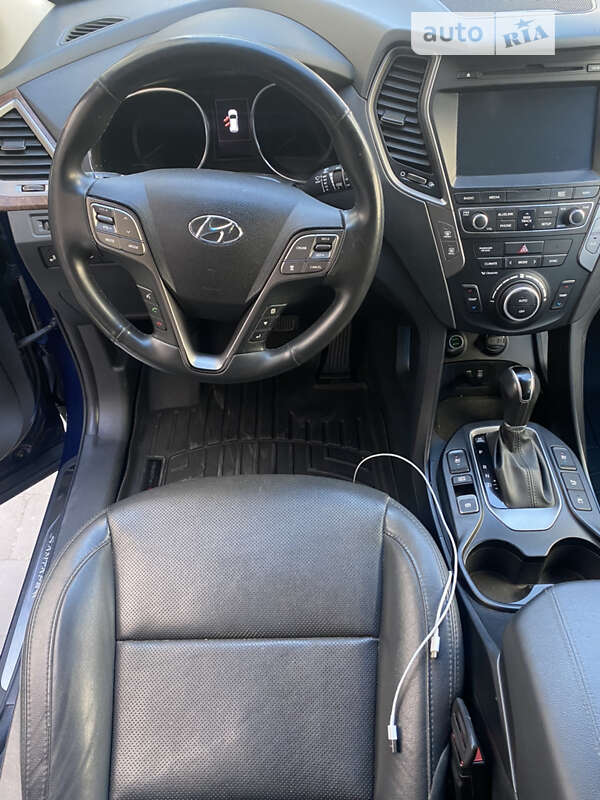 Внедорожник / Кроссовер Hyundai Santa FE 2017 в Ивано-Франковске
