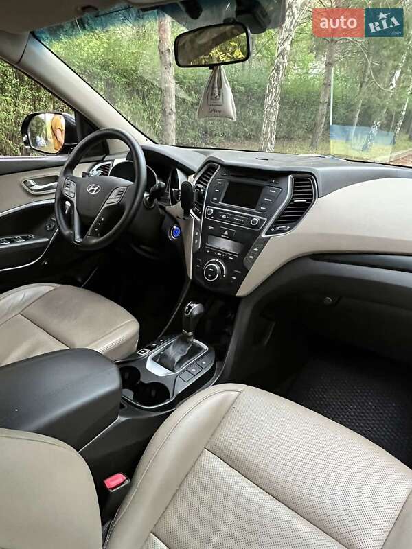 Позашляховик / Кросовер Hyundai Santa FE 2016 в Кропивницькому