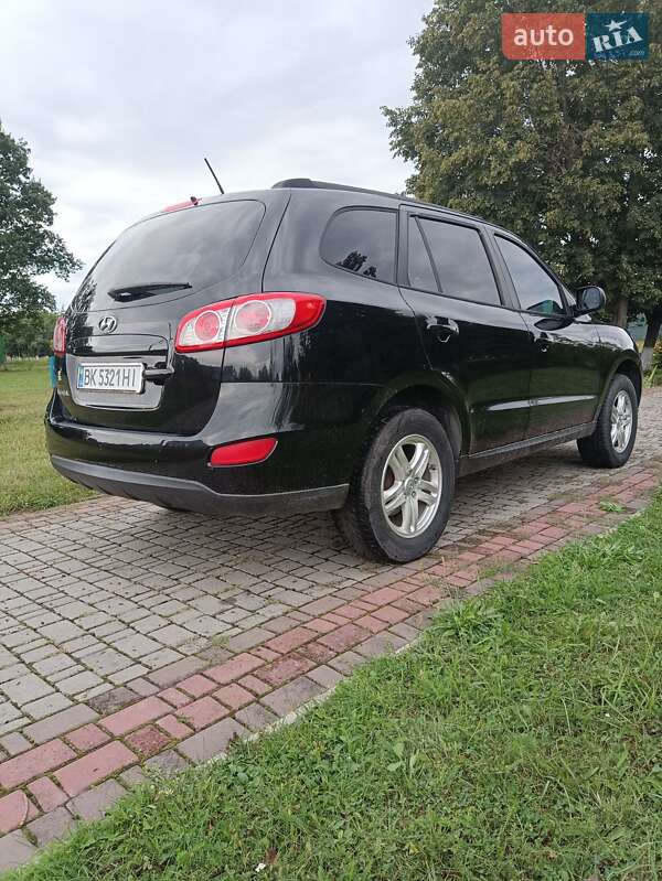 Позашляховик / Кросовер Hyundai Santa FE 2012 в Дубні