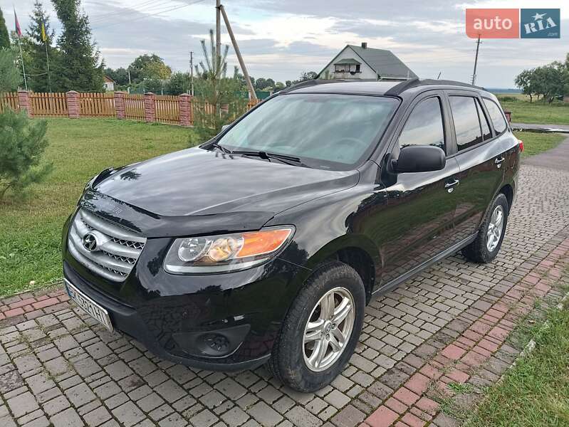 Позашляховик / Кросовер Hyundai Santa FE 2012 в Дубні