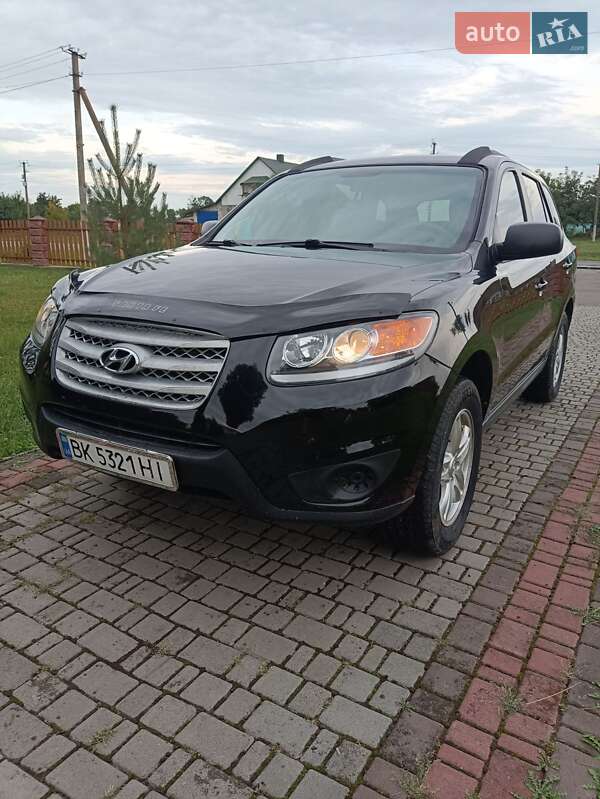Позашляховик / Кросовер Hyundai Santa FE 2012 в Дубні