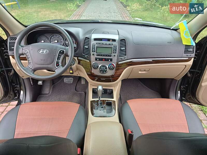 Позашляховик / Кросовер Hyundai Santa FE 2012 в Дубні