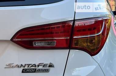 Внедорожник / Кроссовер Hyundai Santa FE 2013 в 