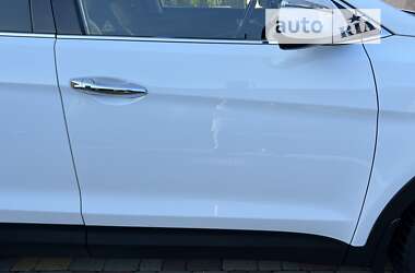 Внедорожник / Кроссовер Hyundai Santa FE 2013 в 