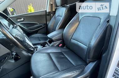 Внедорожник / Кроссовер Hyundai Santa FE 2013 в 