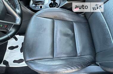 Внедорожник / Кроссовер Hyundai Santa FE 2013 в 