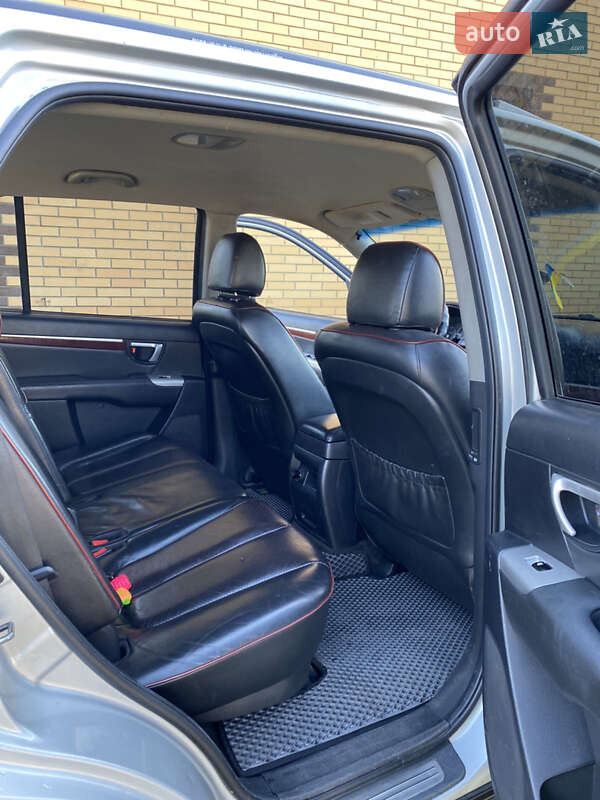 Позашляховик / Кросовер Hyundai Santa FE 2006 в Вараші фото 12 Позашляховик / Кросовер Hyundai Santa FE 2006 в Вараші