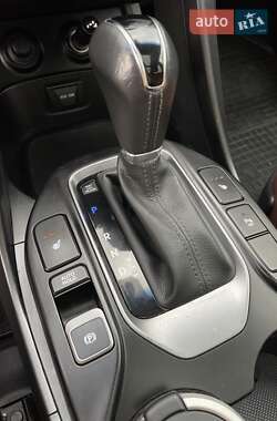 Внедорожник / Кроссовер Hyundai Santa FE 2013 в Киеве