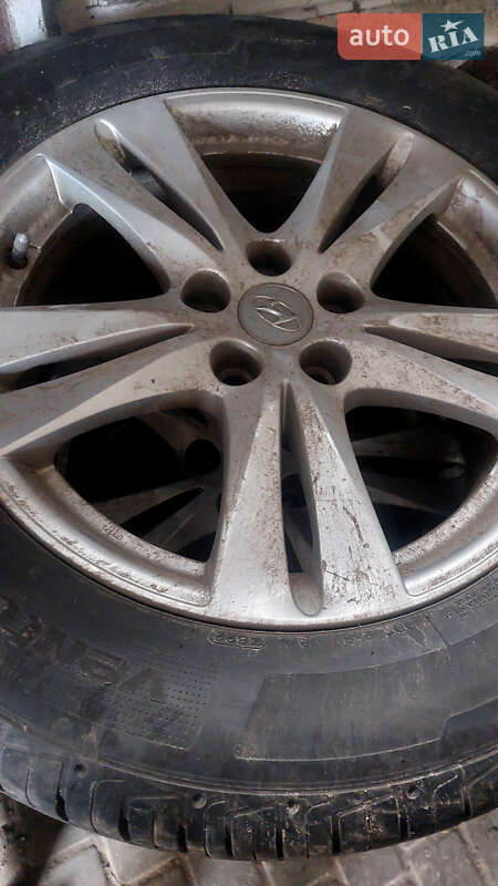 Позашляховик / Кросовер Hyundai Santa FE 2010 в Нововолинську