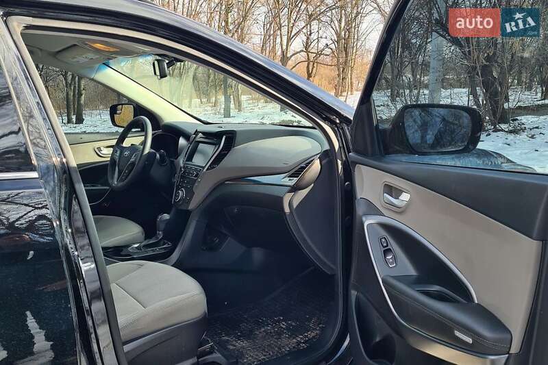 Внедорожник / Кроссовер Hyundai Santa FE 2017 в Днепре