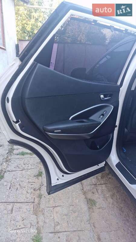 Позашляховик / Кросовер Hyundai Santa FE 2016 в Березівці