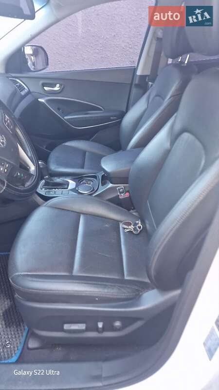 Позашляховик / Кросовер Hyundai Santa FE 2016 в Березівці