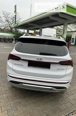Внедорожник / Кроссовер Hyundai Santa FE 2021 в 