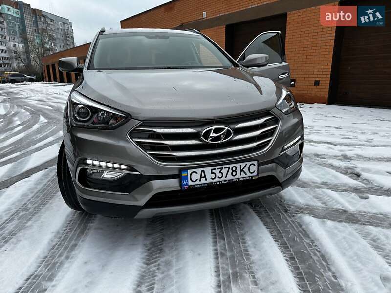 Позашляховик / Кросовер Hyundai Santa FE 2016 в Черкасах
