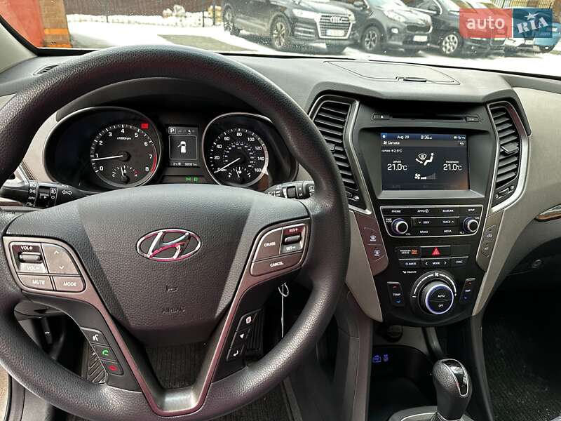 Позашляховик / Кросовер Hyundai Santa FE 2016 в Черкасах