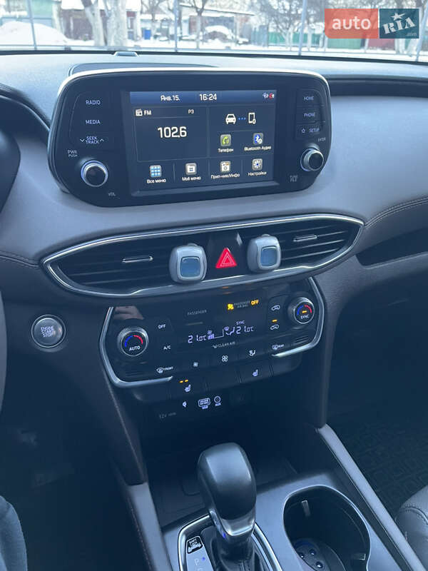 Позашляховик / Кросовер Hyundai Santa FE 2020 в Івано-Франківську