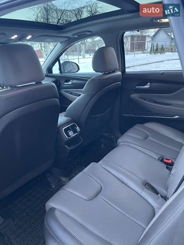 Позашляховик / Кросовер Hyundai Santa FE 2020 в Івано-Франківську