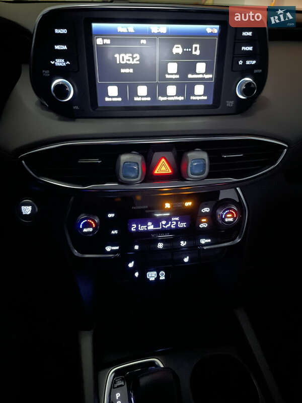 Позашляховик / Кросовер Hyundai Santa FE 2020 в Івано-Франківську