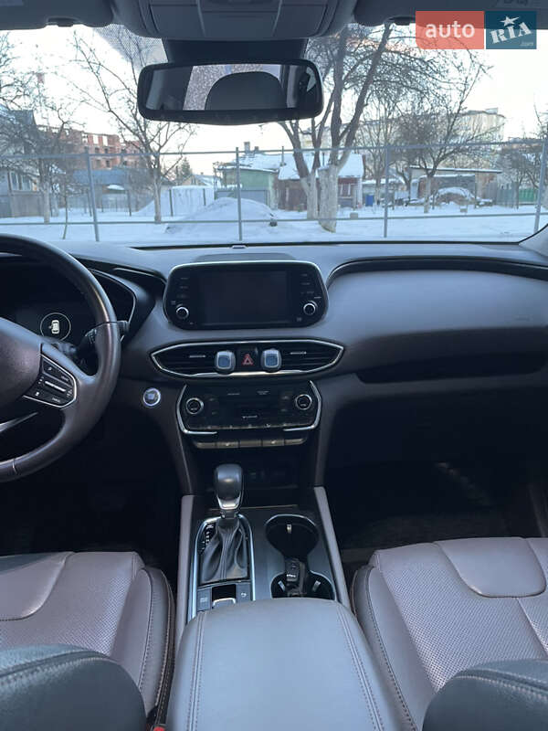 Позашляховик / Кросовер Hyundai Santa FE 2020 в Івано-Франківську