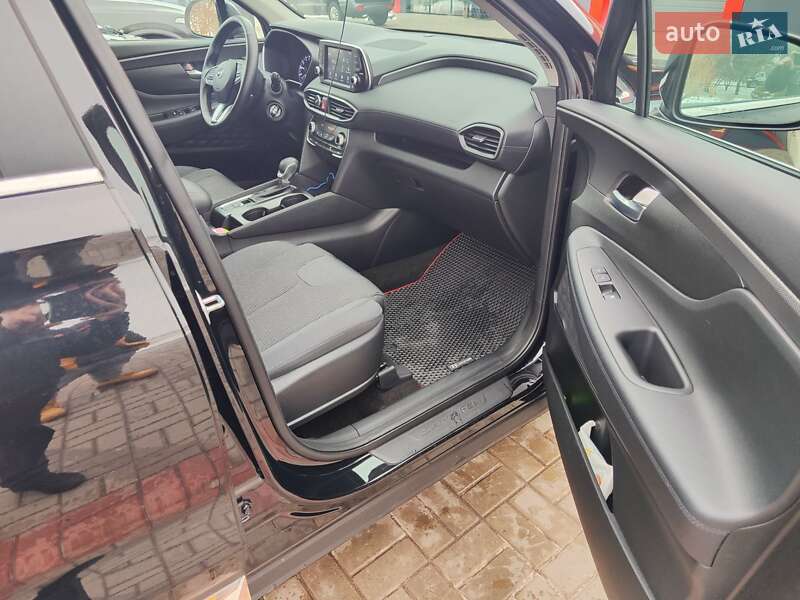 Позашляховик / Кросовер Hyundai Santa FE 2018 в Черкасах фото 13 Позашляховик / Кросовер Hyundai Santa FE 2018 в Черкасах