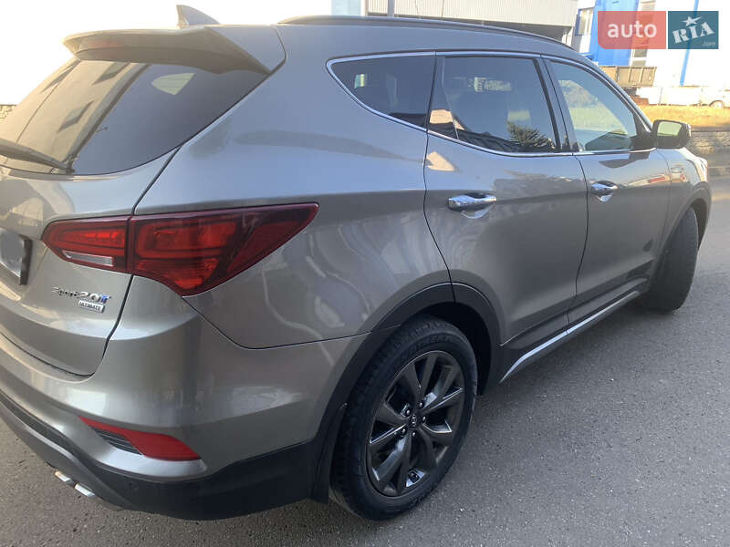 Позашляховик / Кросовер Hyundai Santa FE 2016 в Івано-Франківську