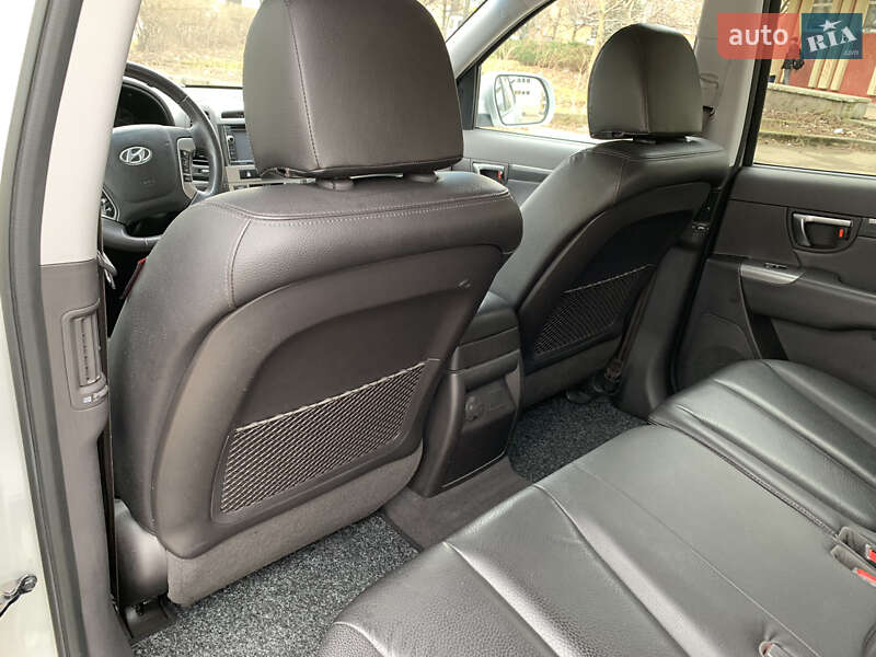 Позашляховик / Кросовер Hyundai Santa FE 2010 в Коломиї