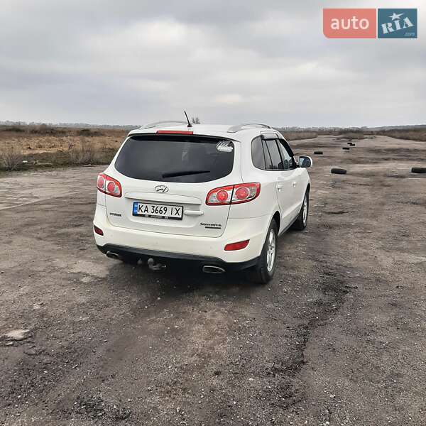 Внедорожник / Кроссовер Hyundai Santa FE 2009 в Шепетовке