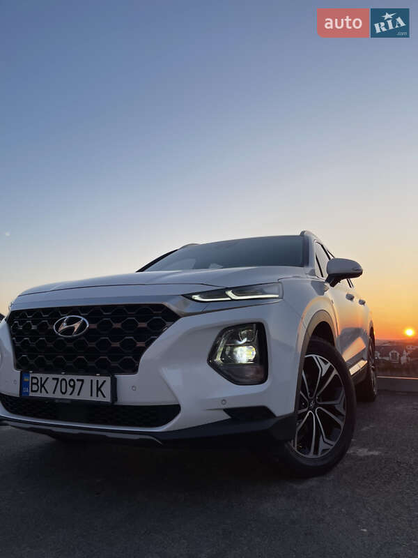 Внедорожник / Кроссовер Hyundai Santa FE 2018 в Ровно фото 2 Внедорожник / Кроссовер Hyundai Santa FE 2018 в Ровно