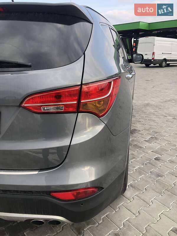 Позашляховик / Кросовер Hyundai Santa FE 2012 в Стрию