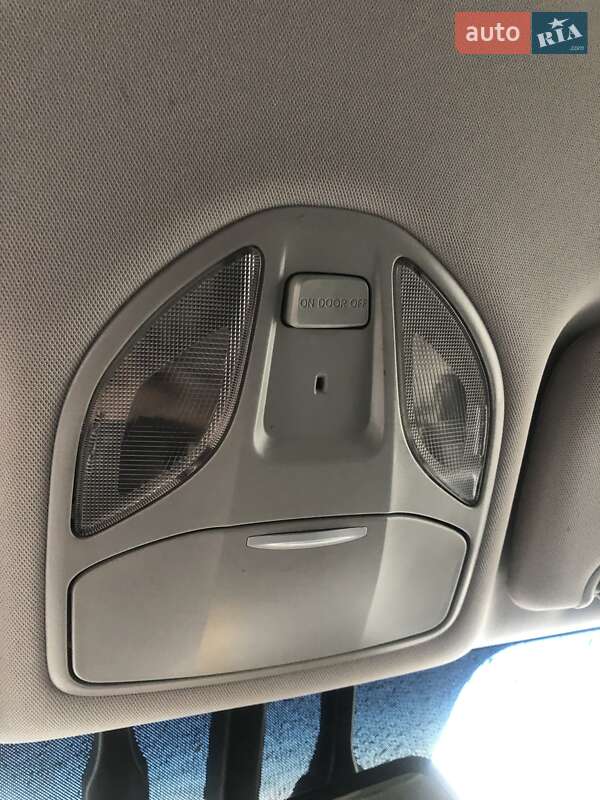 Позашляховик / Кросовер Hyundai Santa FE 2012 в Стрию