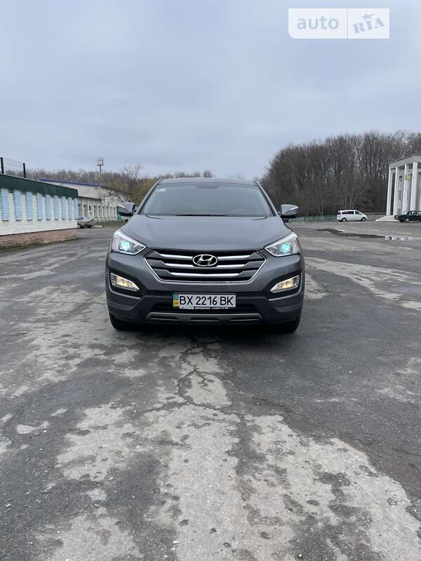 Внедорожник / Кроссовер Hyundai Santa FE 2013 в Волочиске