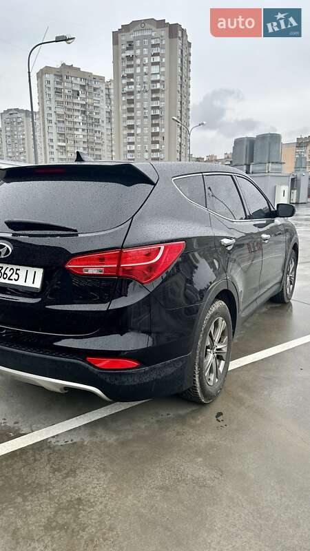 Позашляховик / Кросовер Hyundai Santa FE 2014 в Києві