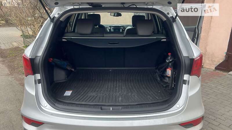 Внедорожник / Кроссовер Hyundai Santa FE 2016 в Одессе