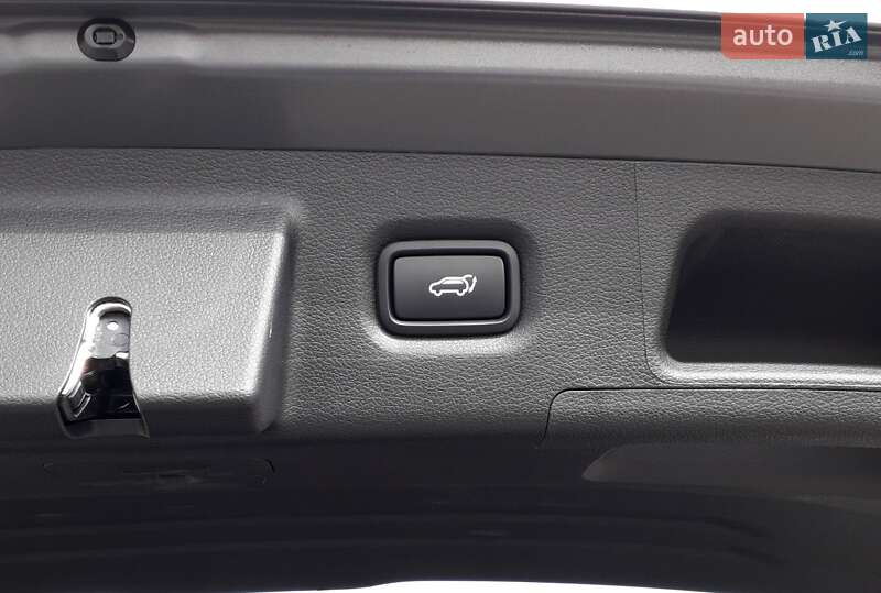 Внедорожник / Кроссовер Hyundai Santa FE 2022 в Киеве