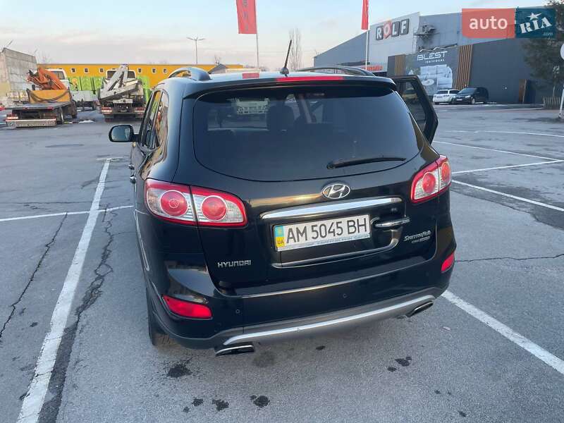 Внедорожник / Кроссовер Hyundai Santa FE 2012 в Житомире
