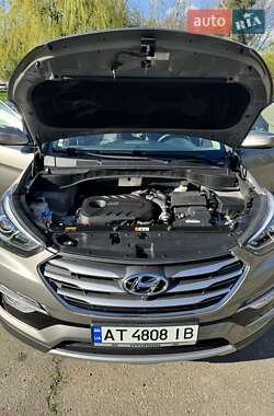 Внедорожник / Кроссовер Hyundai Santa FE 2016 в Ивано-Франковске
