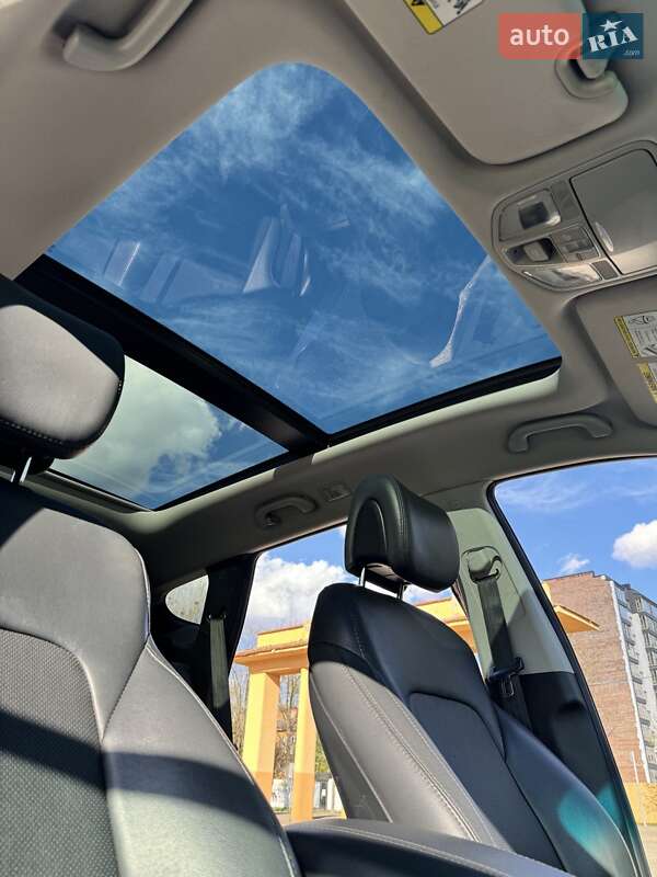 Позашляховик / Кросовер Hyundai Santa FE 2016 в Івано-Франківську