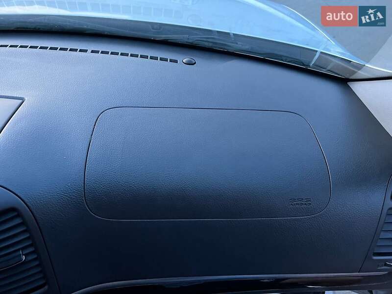 Позашляховик / Кросовер Hyundai Santa FE 2011 в Луцьку