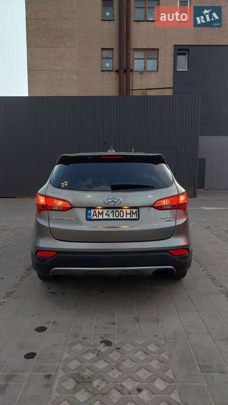 Позашляховик / Кросовер Hyundai Santa FE 2013 в Житомирі