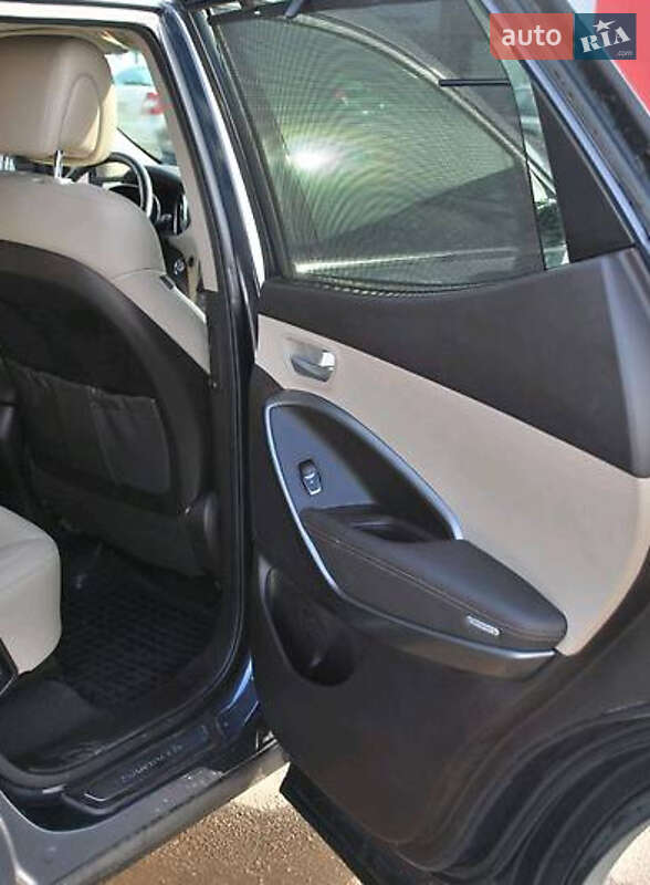 Позашляховик / Кросовер Hyundai Santa FE 2017 в Львові