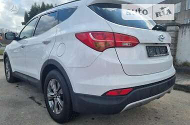 Внедорожник / Кроссовер Hyundai Santa FE 2013 в Ровно