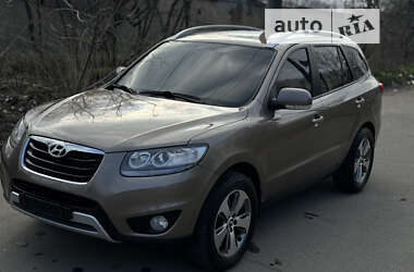 Внедорожник / Кроссовер Hyundai Santa FE 2010 в Черновцах