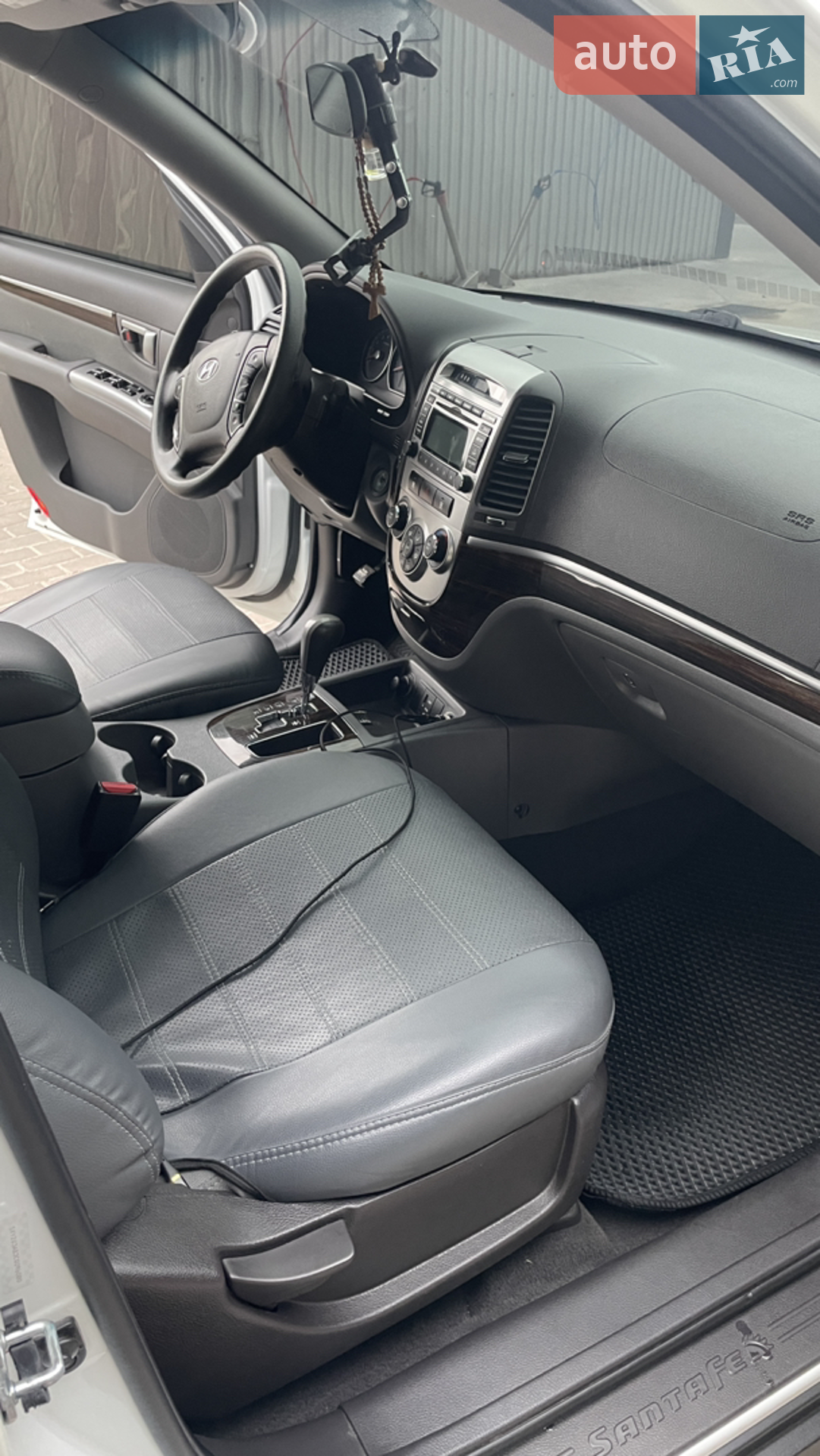 2011 Hyundai Santa Fe - мініатюра 9