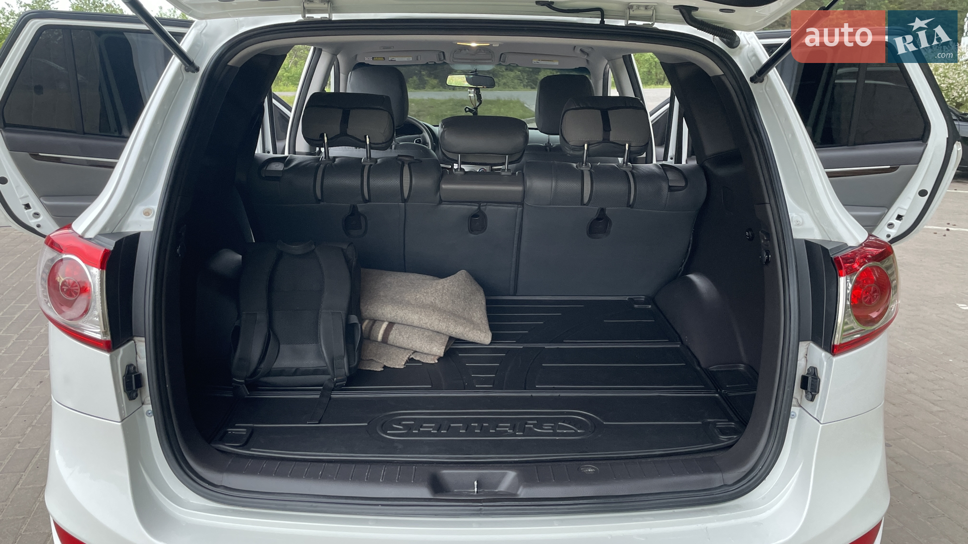 2011 Hyundai Santa Fe - мініатюра 11