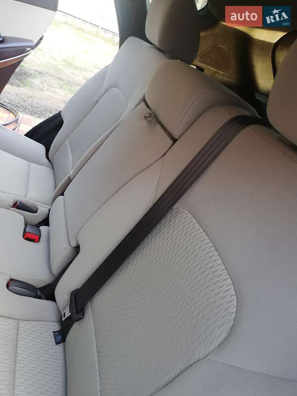 Внедорожник / Кроссовер Hyundai Santa FE 2016 в Великой Михайловке